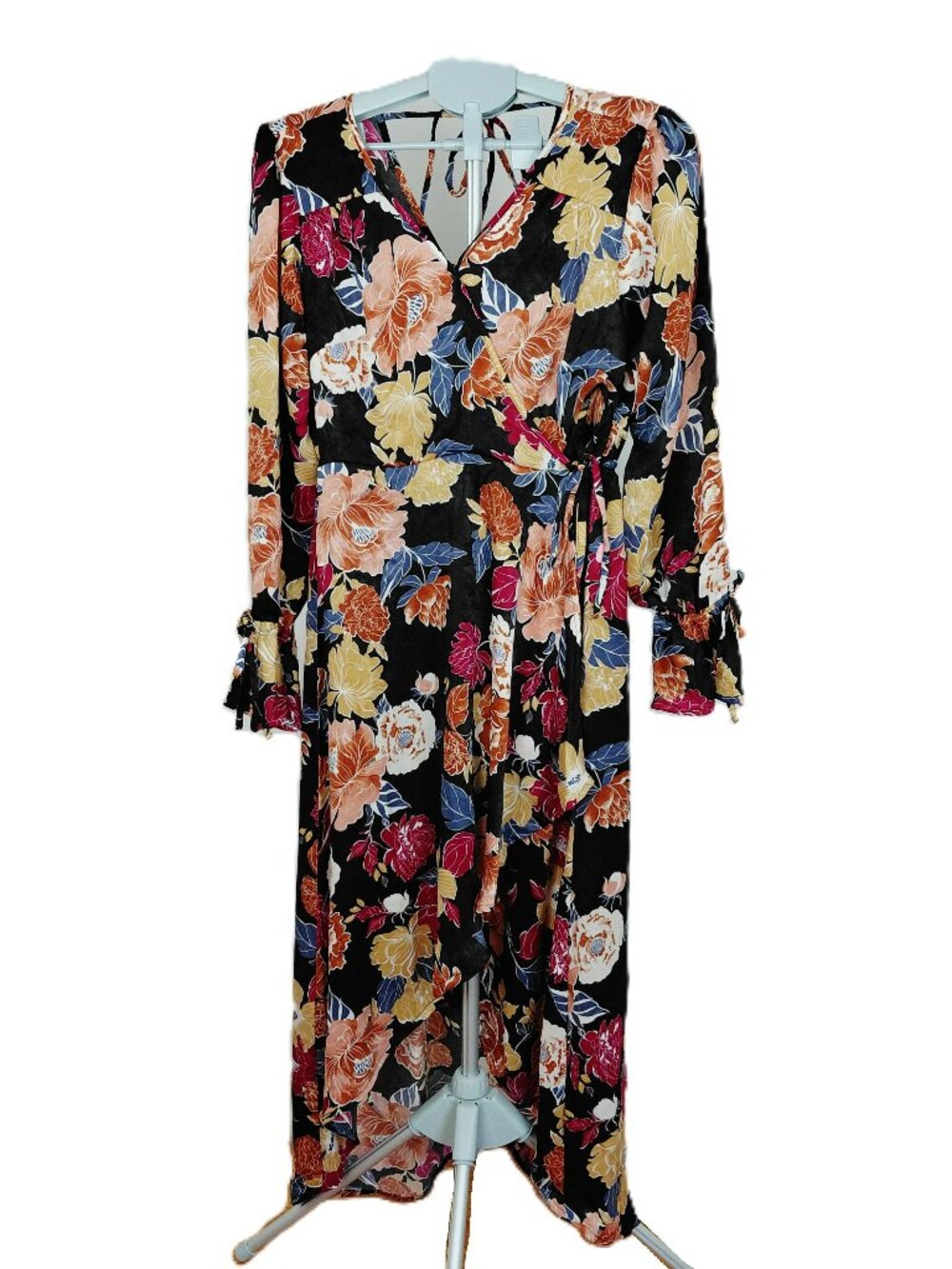 Band Of the Free Hi-Lo Wrap Dress Women's Large Black Berry Floral Long Sleeve